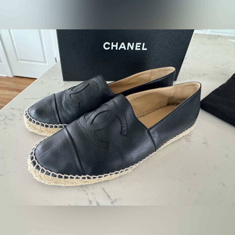 Chanel CC Lambskin Espadrilles Black Leather Size 41 | Box & Dust Bags - Picture 8 of 16